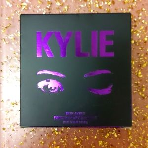 Kylie Cosmetics Burgandy Palette